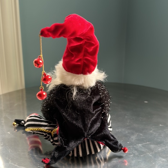 Mark roberts larger elf with horn! 🎄 Christmas elf piece in excellent shape. - Picture 3 of 6